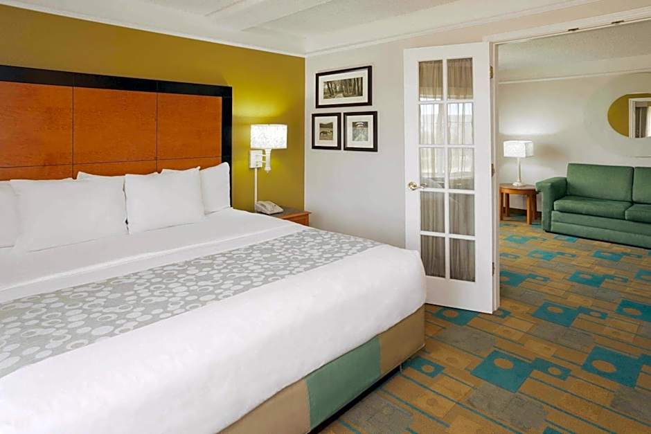La Quinta Inn & Suites by Wyndham Salt Lake City Airport