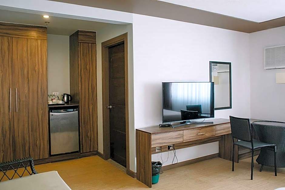 Leope Hotel