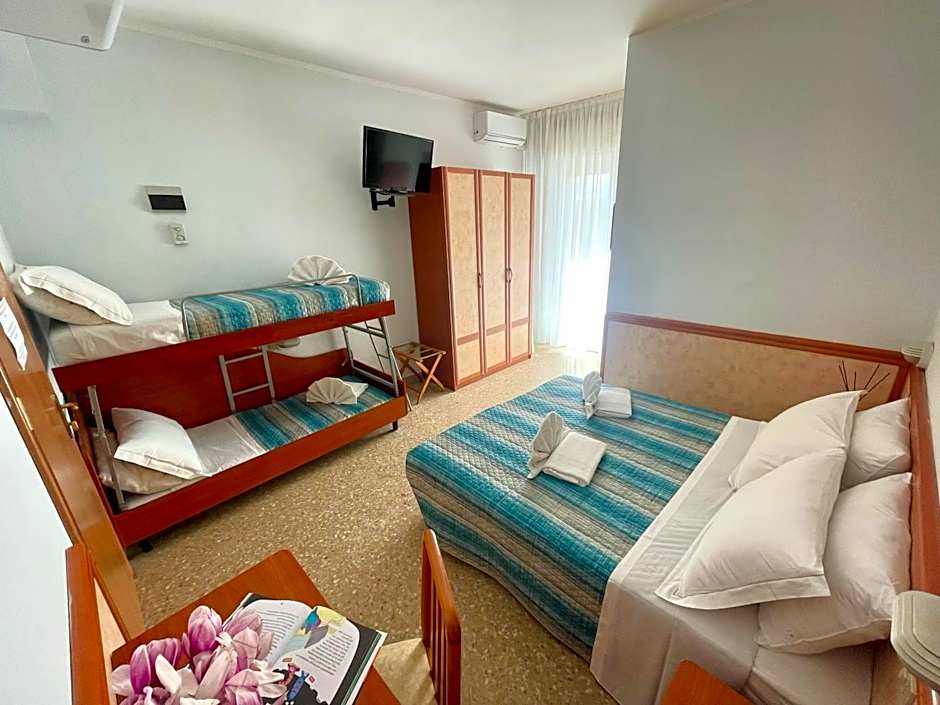 Hotel Crystal con Piscina Estiva Privata - SPIAGGIA INCLUSA con Formula All Inclusive