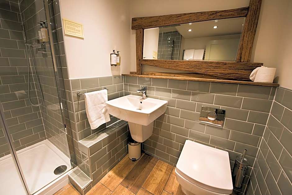 Alma Inn & Dining Rooms