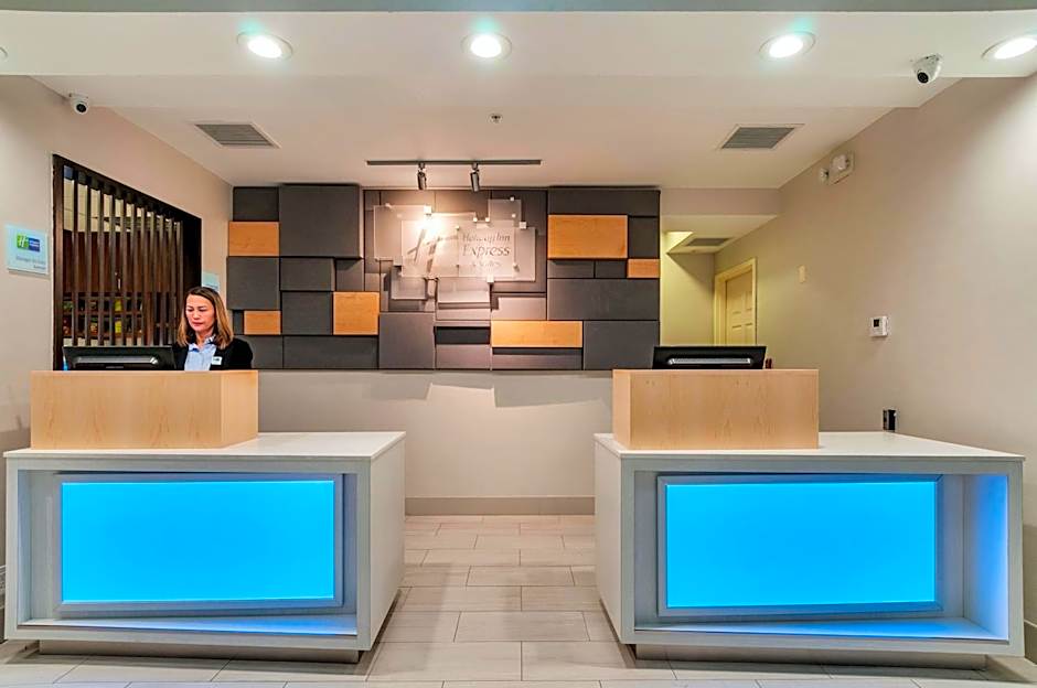 Holiday Inn Express Hotel & Suites Lake Elsinore By IHG