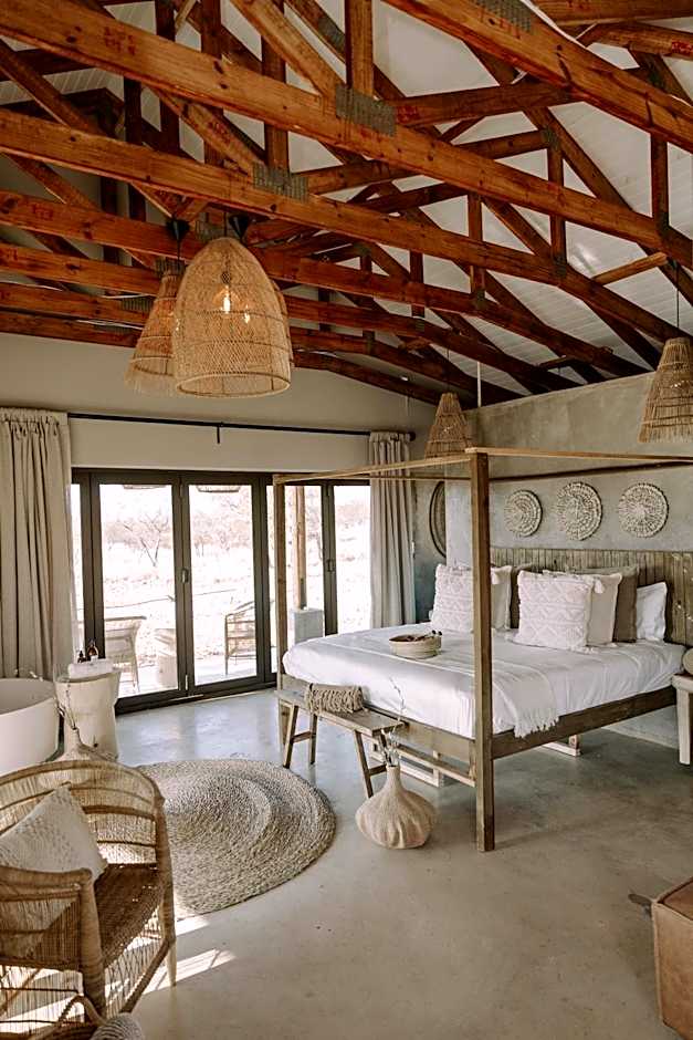 Photo 1 of 18 of Luxury Cabin