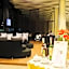 Alvarez Hotel