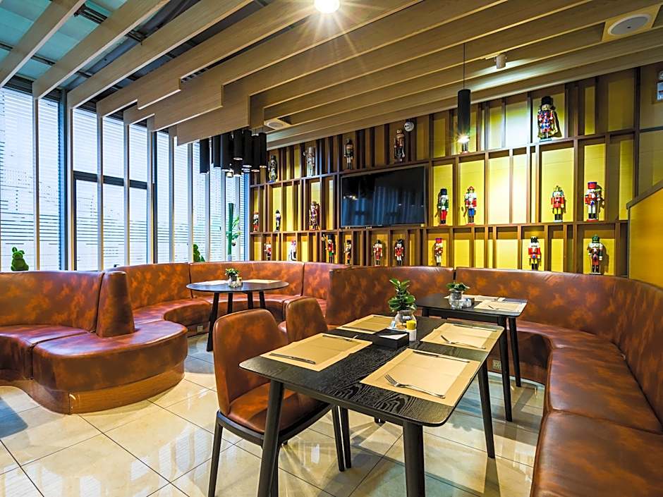 China Mayors Plaza Hotel