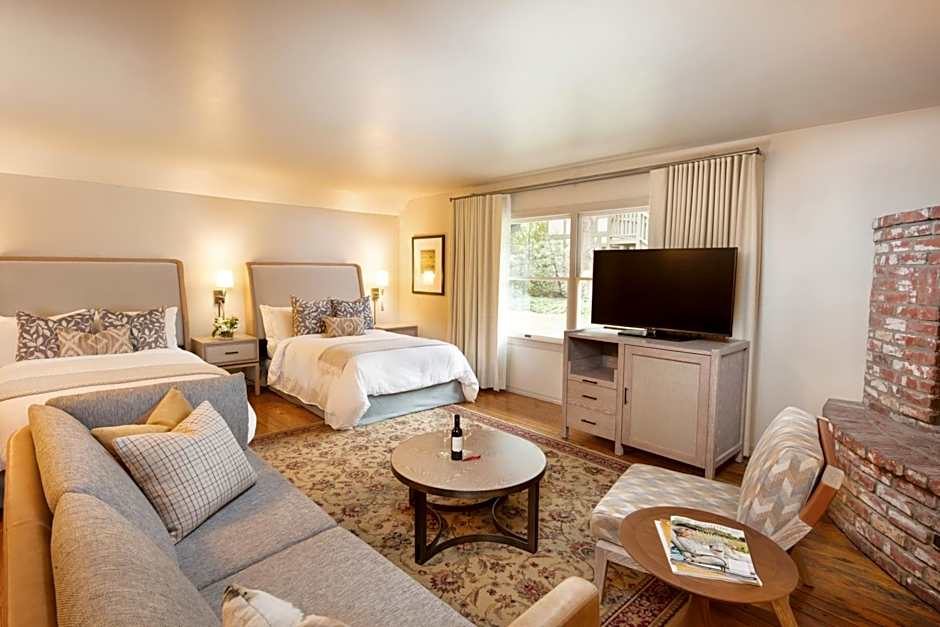 Photo 1 of 4 of Double Room