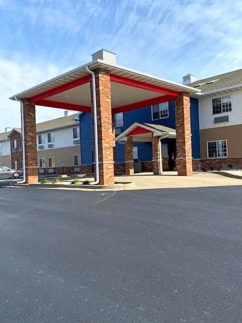 AmericInn by Wyndham Williamsburg