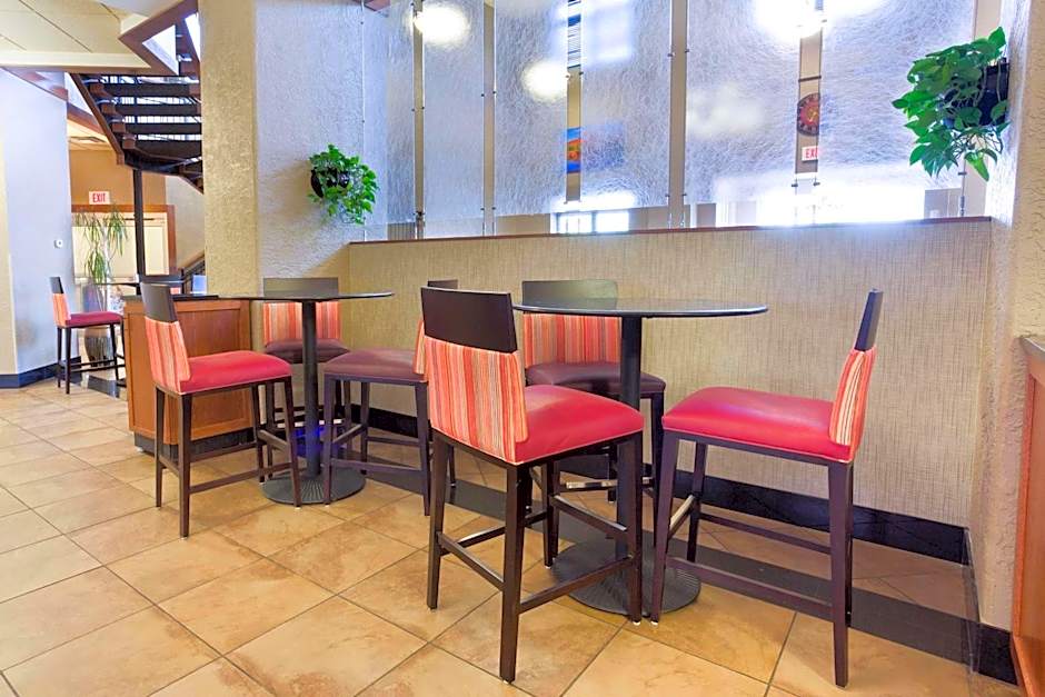 Drury Inn & Suites Flagstaff