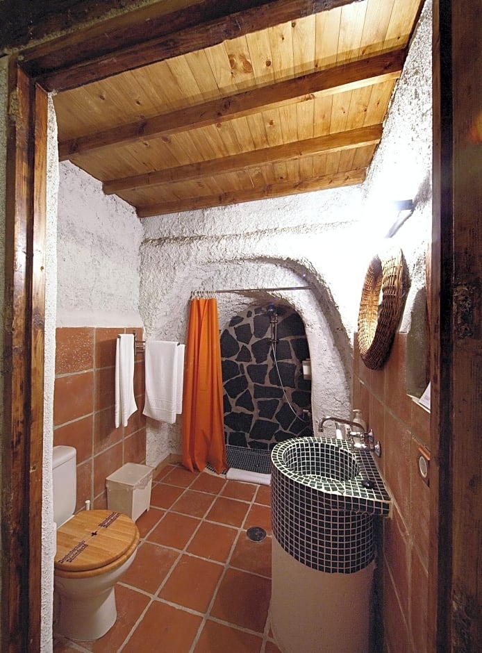 Casas Cueva La Tala