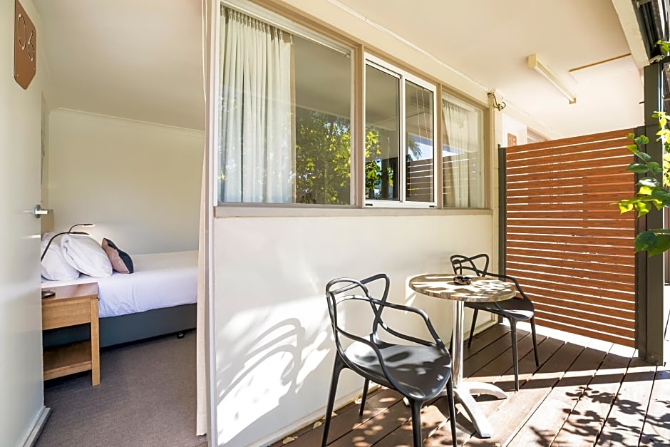 Nightcap at Golden Beach Tavern