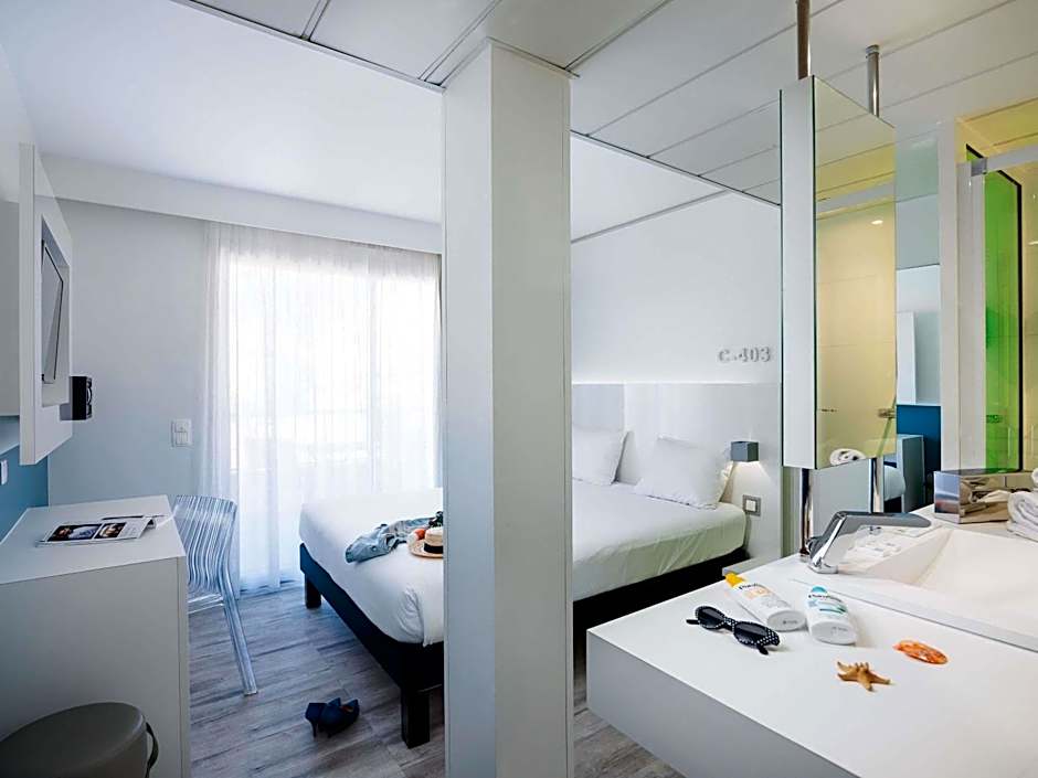 Ibis Styles Menton Centre