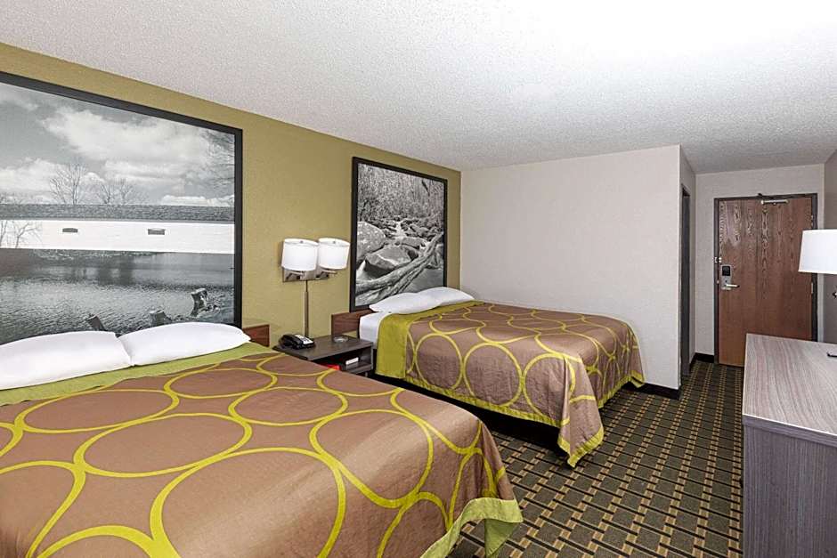 Super 8 by Wyndham Johnson City