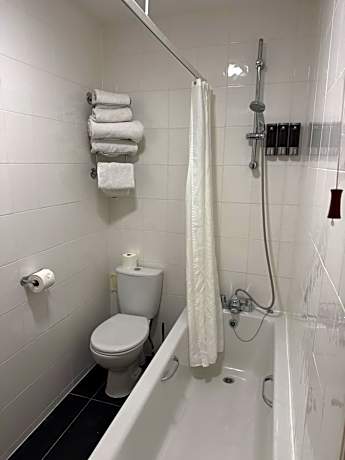 Basic Triple Room