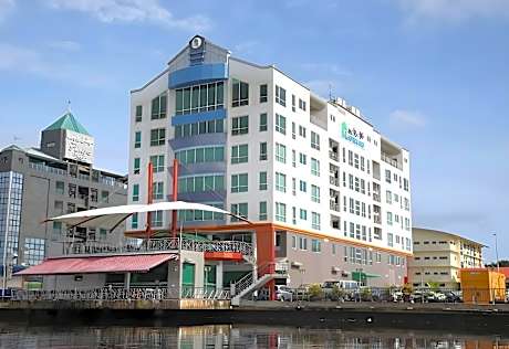 Plaza Sutera Biru Hotel