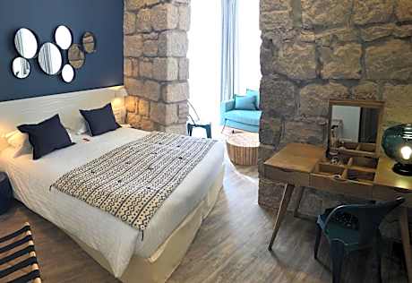 Junior Suite with Pool View