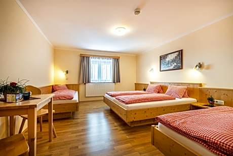 Multi bed room