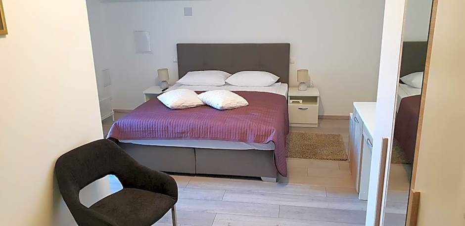 KE-TO Zagreb Airport Rooms