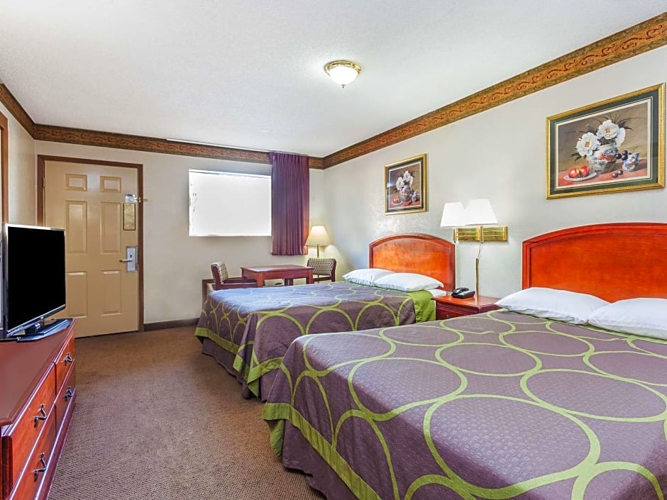 Super 8 by Wyndham Stockbridge