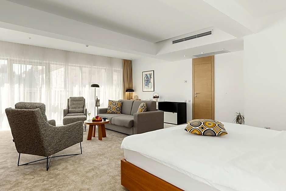 Hotel Harmonia by Dukley