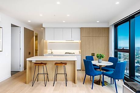 3-Bedroom Apartment with 2 Bathrooms