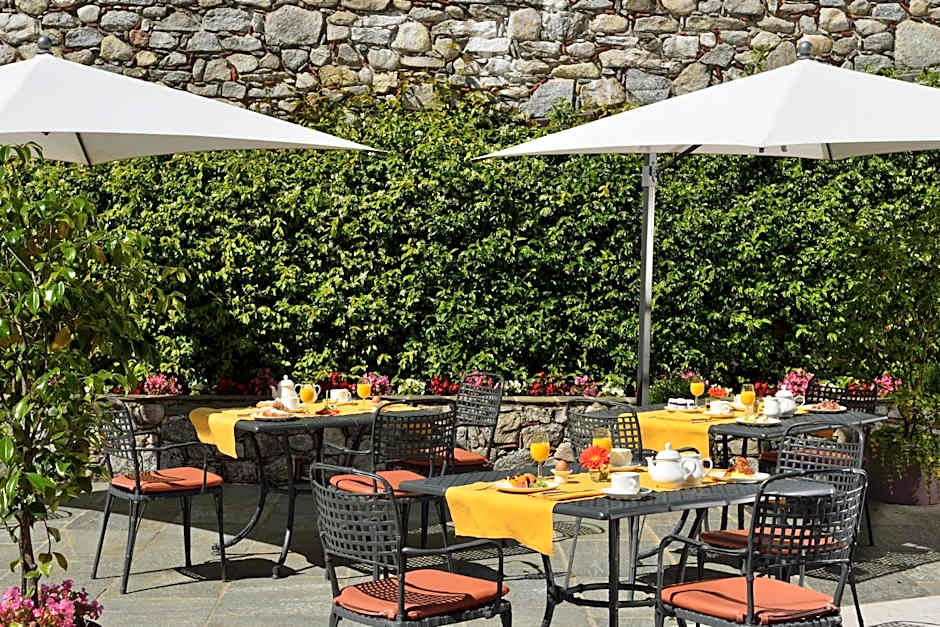 Castello Dal Pozzo Hotel