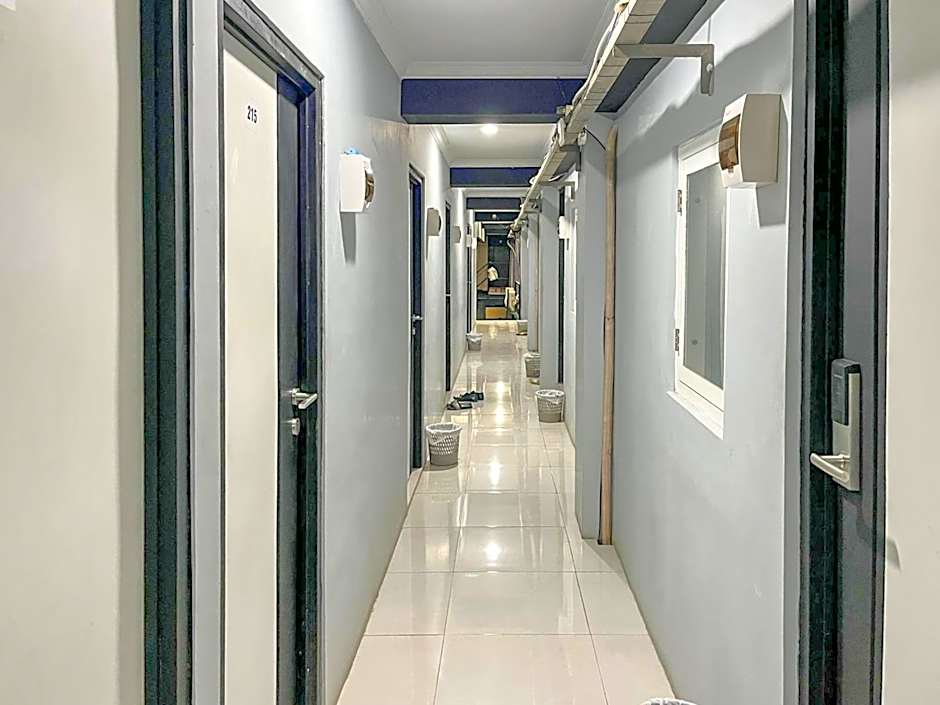 Torisan Hotel By RedDoorz – Semarang, IA