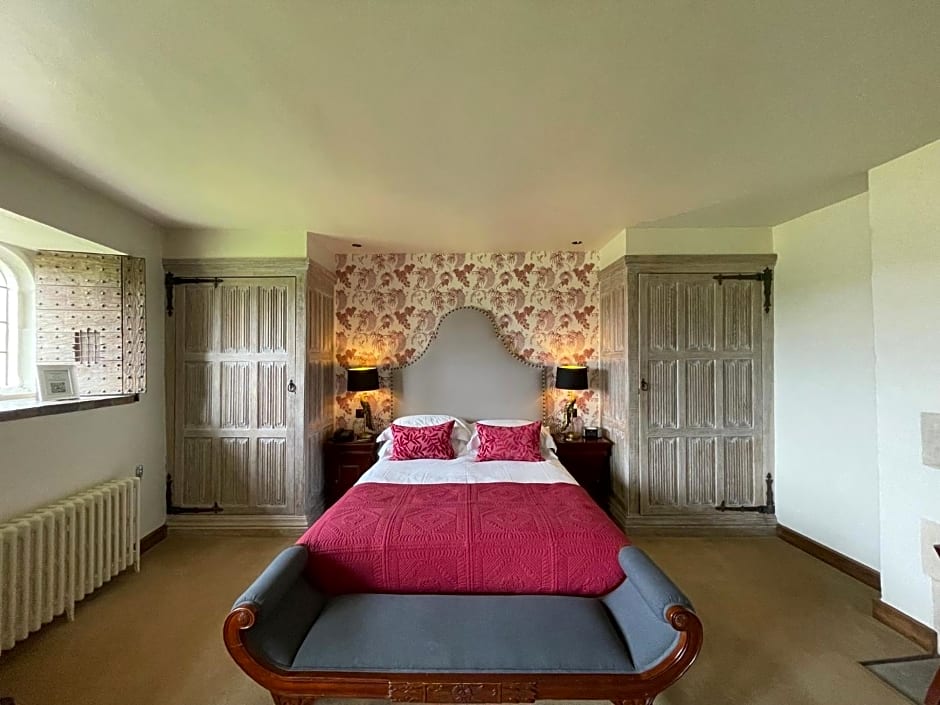 Leeds Castle Maiden's Tower