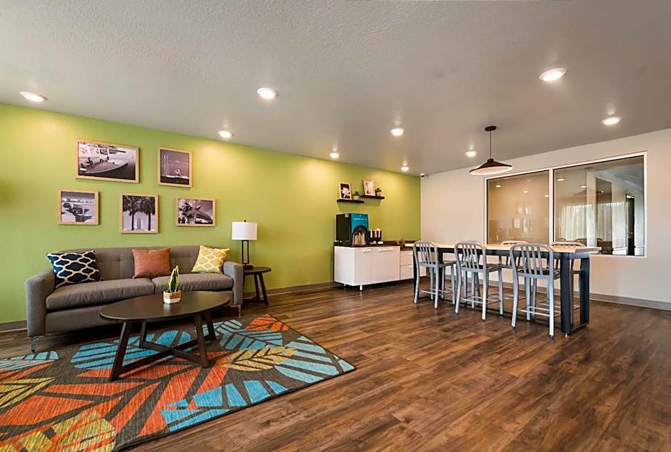 WoodSpring Suites Cocoa Beach - Rockledge