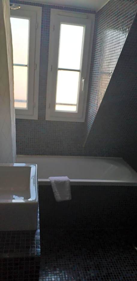 Hôtel Jeanne d'Arc Le Marais