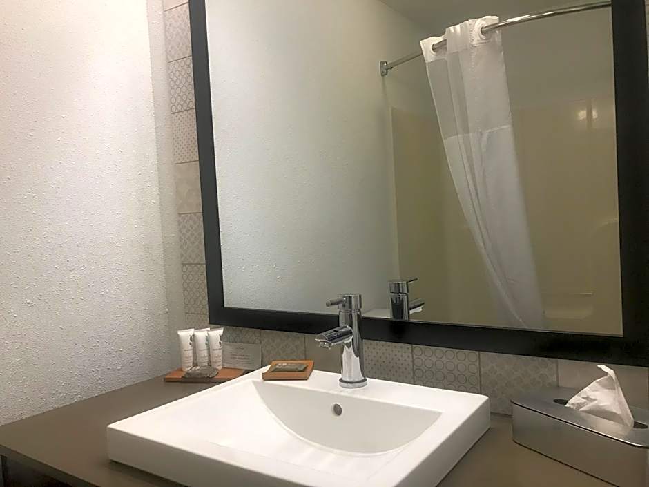 Country Inn & Suites by Radisson, Milwaukee Airport, WI