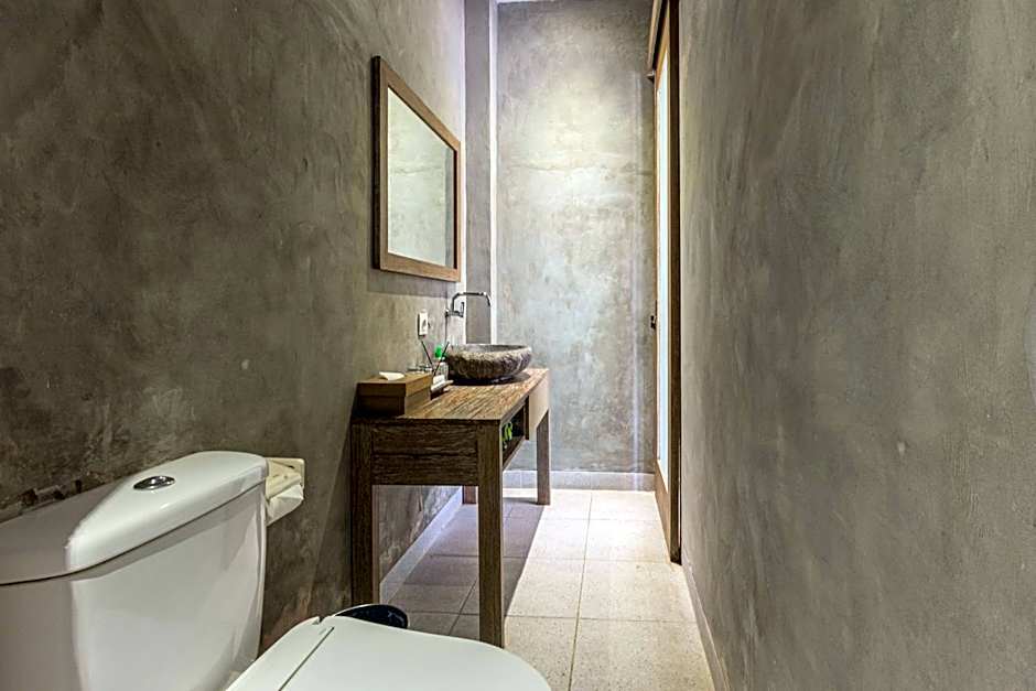 ME Villa Kayu Tulang