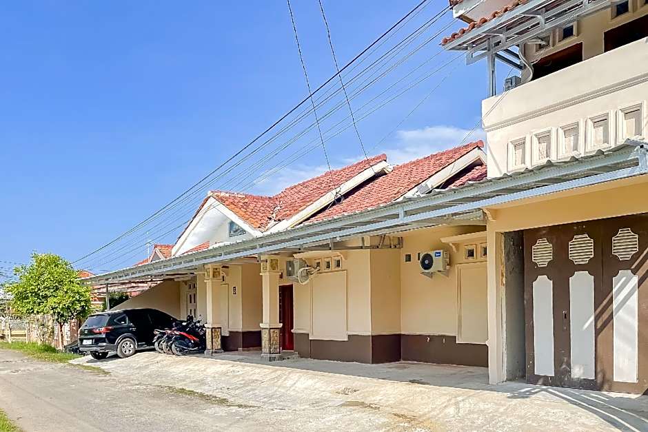 Urbanview Hotel Sany Cirebon