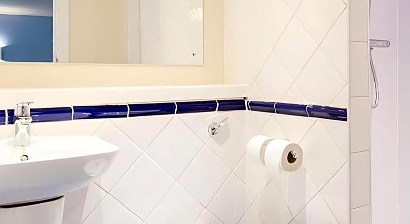 Travelodge Birmingham Sheldon