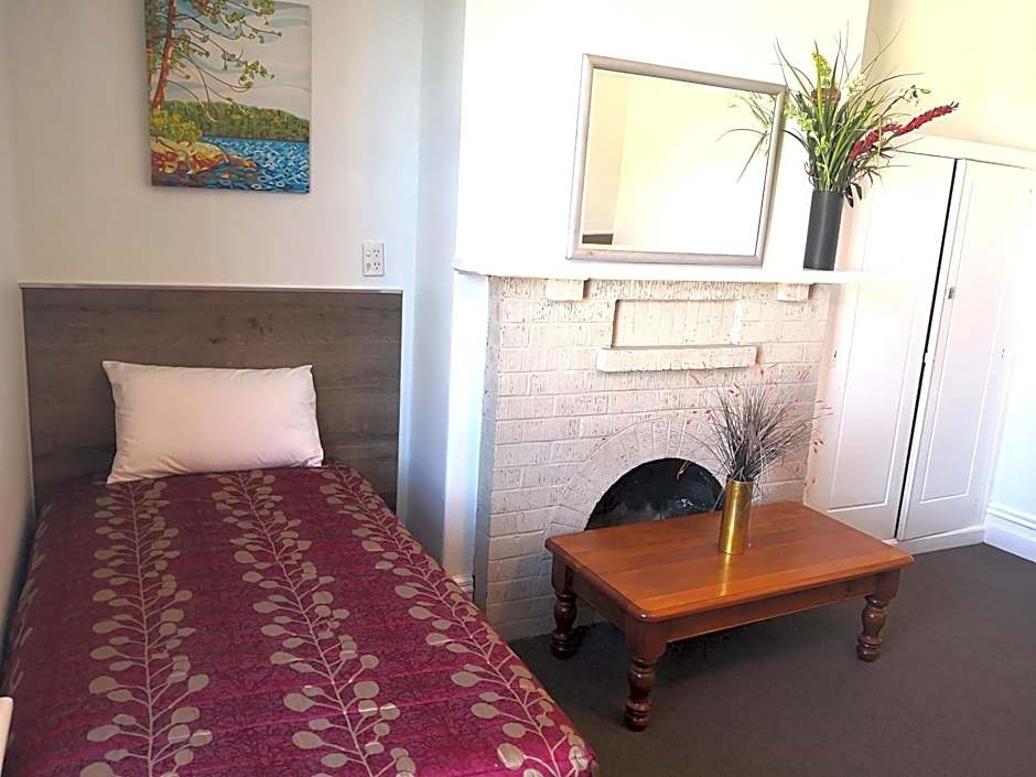 Owens Motel