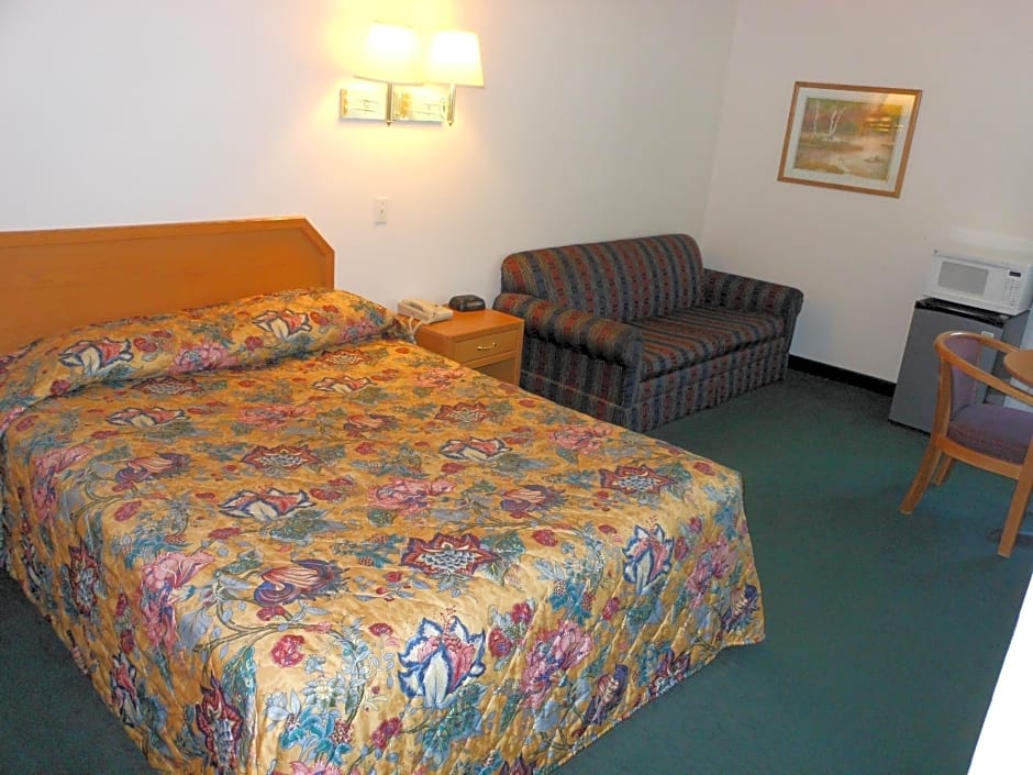 Economy Inn & Suites