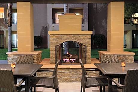 Embassy Suites By Hilton Hotel Phoenix-Tempe