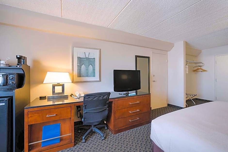 Best Western Riverfront Inn