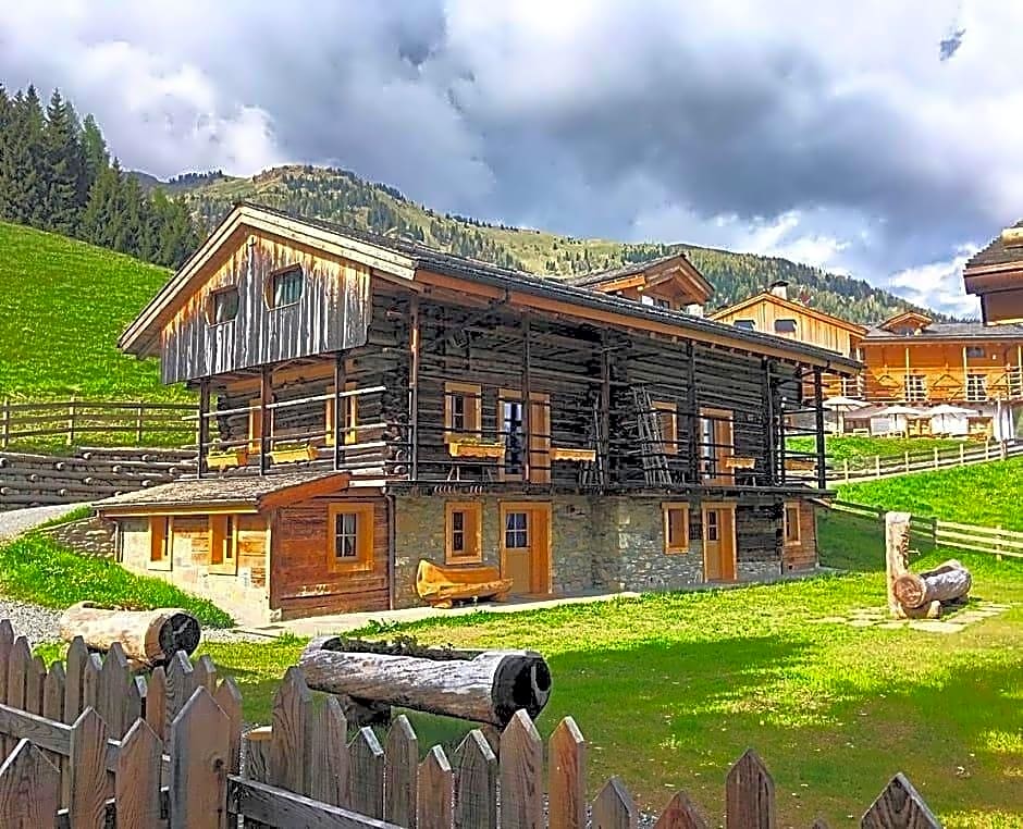 Chalet-Hôtel Borgo Eibn Mountain Lodge, The Originals Relais