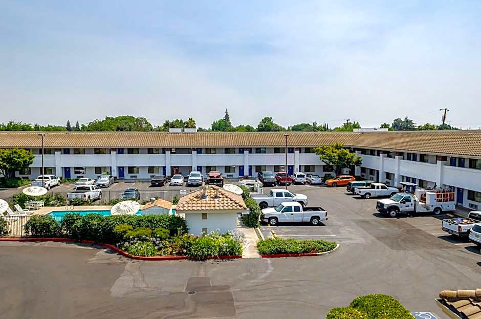 Motel 6 Oakdale, Ca