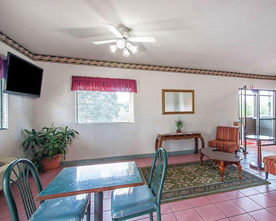 Econo Lodge