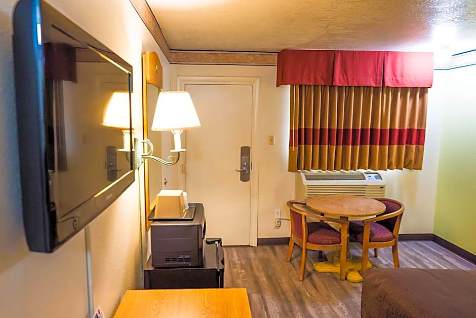 Rodeway Inn Albuquerque Downtown on Rt 66