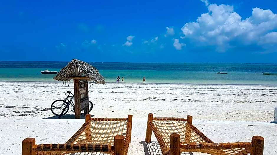 Makuti Beach Bungalows