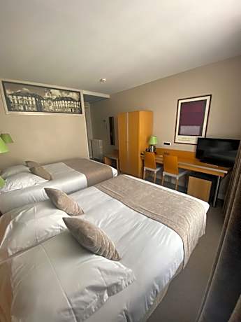 Classic Quadruple Room