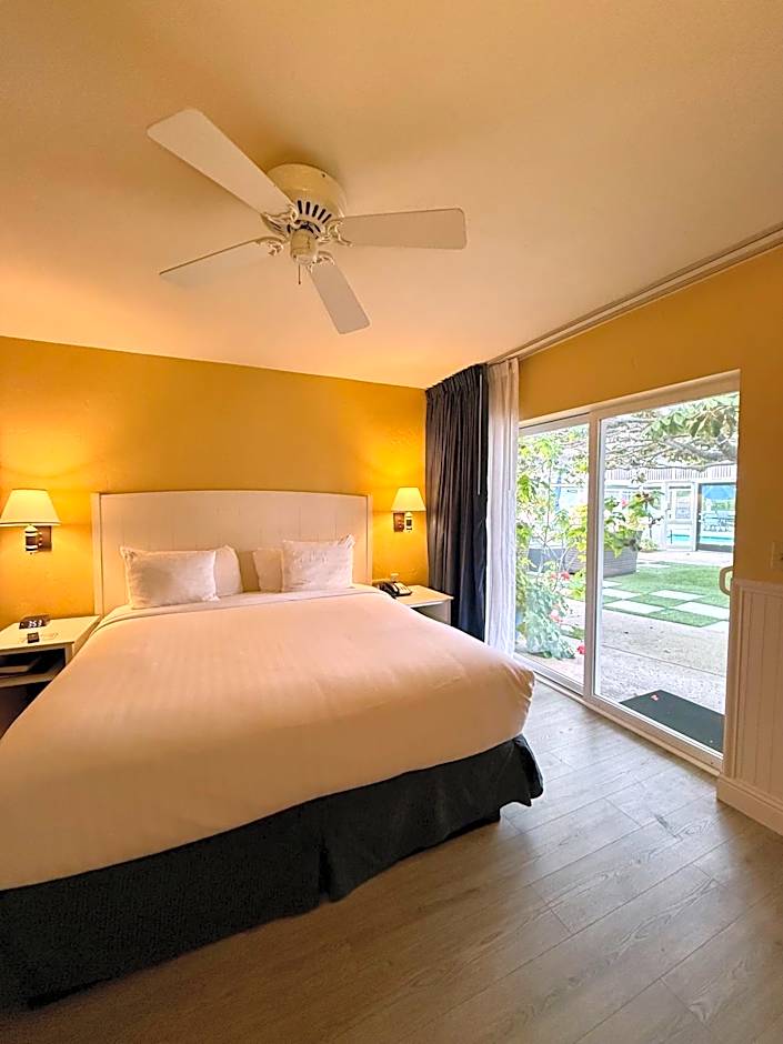 Monterey Bay Lodge