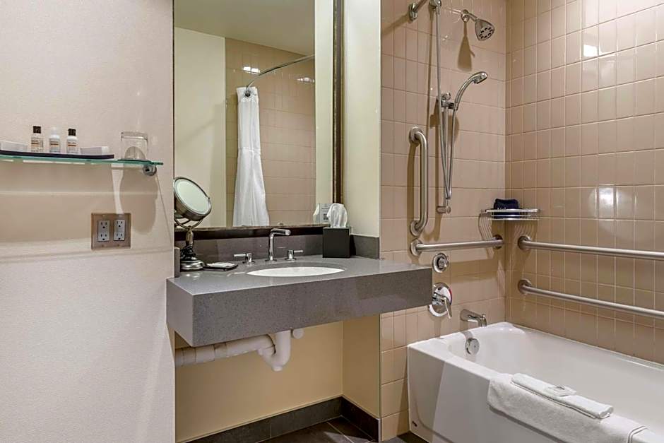 Best Western Premier Boulder Falls Inn