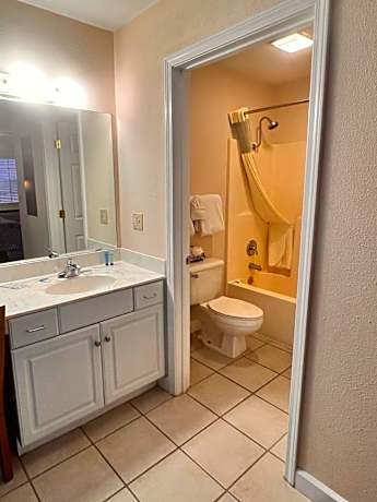 Two-Bedroom Suite - Non-Smoking