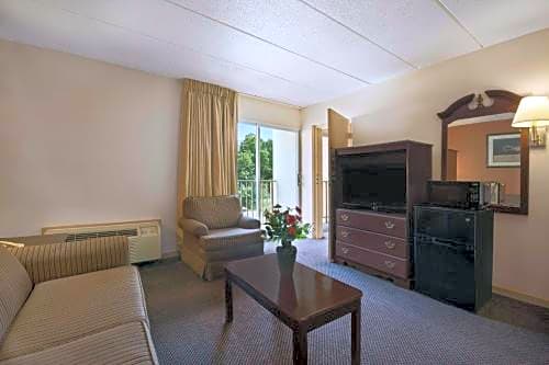 Days Inn by Wyndham Birmingham AL
