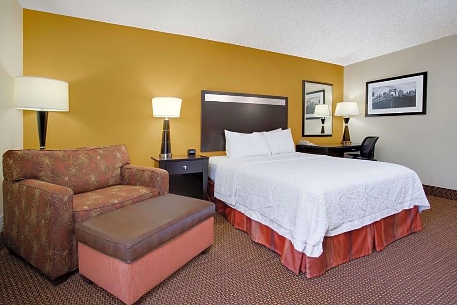 Hampton Inn By Hilton Pittsburgh/West Mifflin