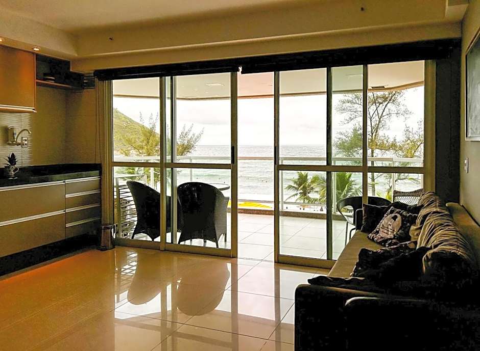 Flat a beira mar no Recreio dos Bandeirantes RJ