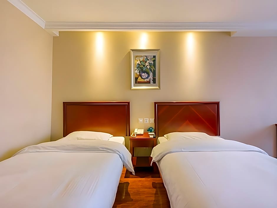 GreenTree Inn Xuzhou High Speed Railway Zhangqian Square Business Hotel