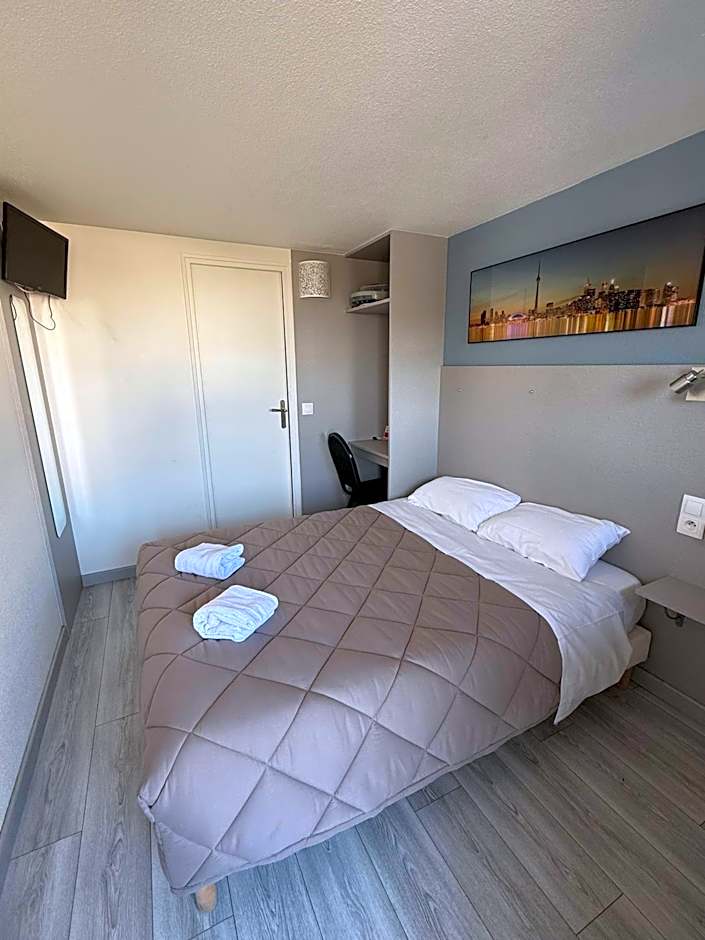 Fasthotel Roissy - Saint-Witz